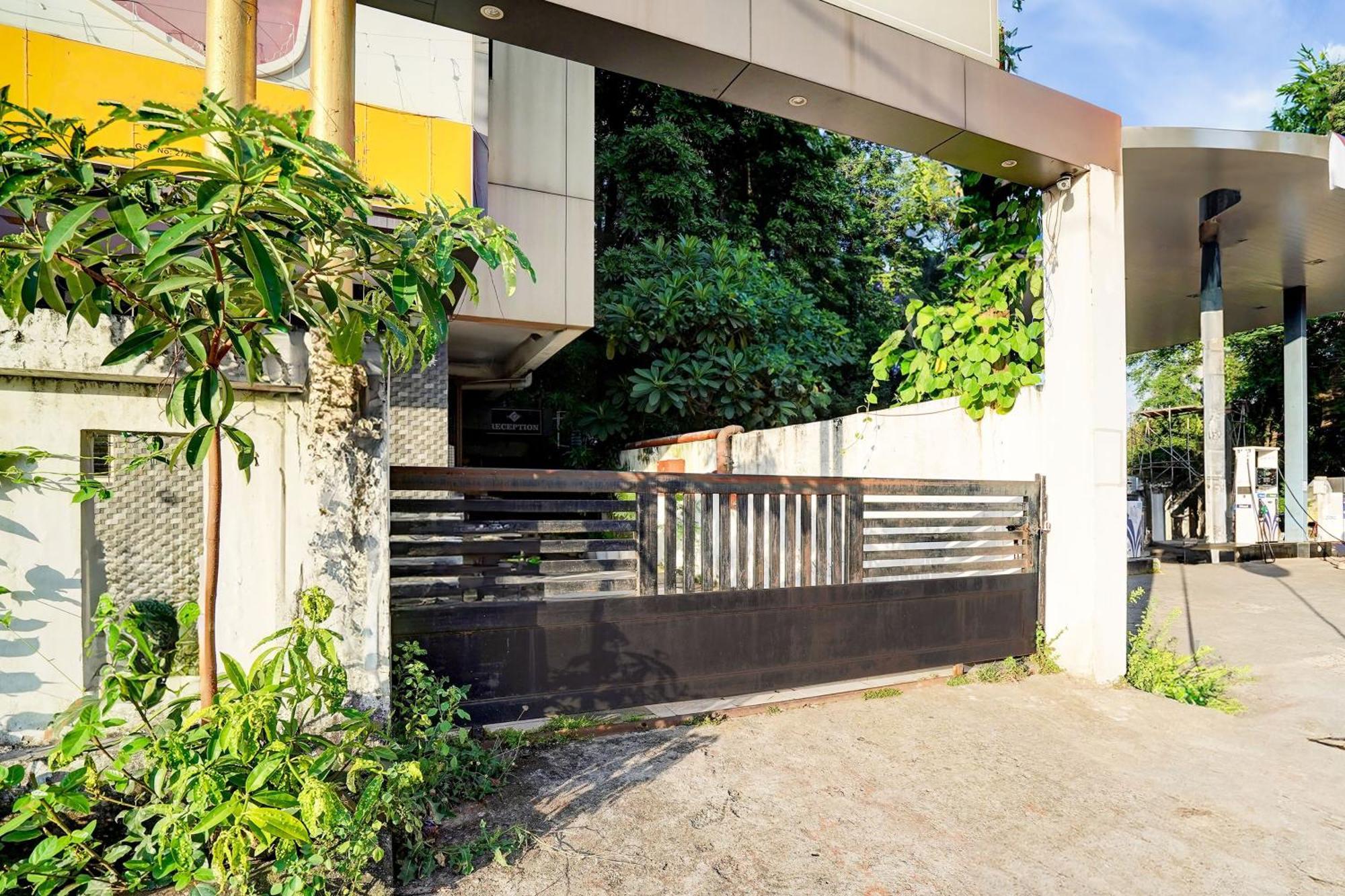 Super Hotel O Katol Road Friends Colony 那格浦尔 外观 照片